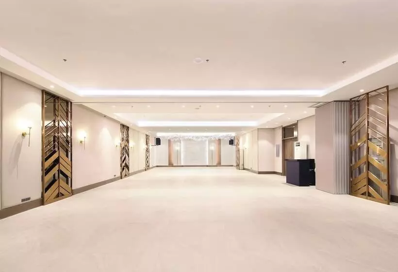 Fotos del hotel City Garden Suites:  2