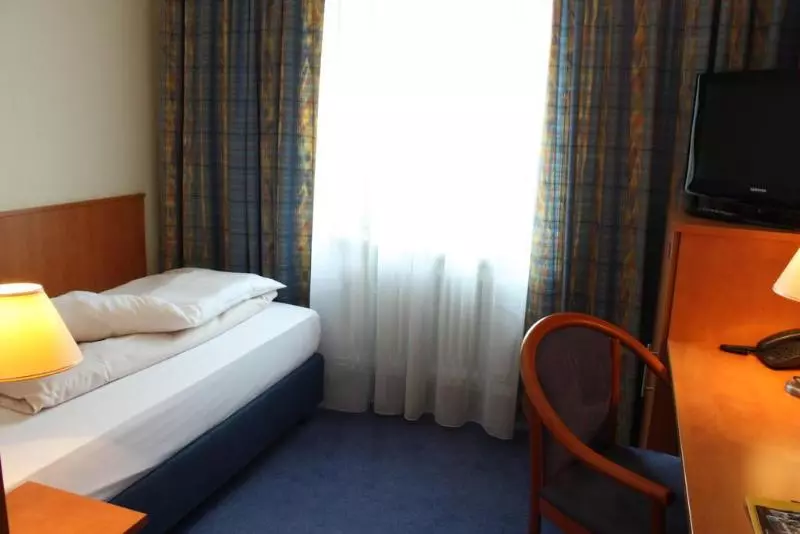 Fotos del hotel Niederräder Hof:  8