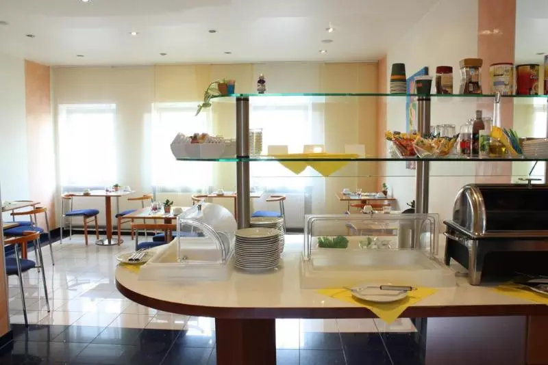 Fotos del hotel Niederräder Hof:  15