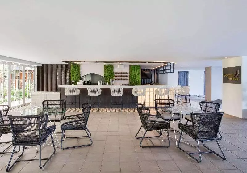 Fotos del hotel Mercure Jakarta Batavia:  8