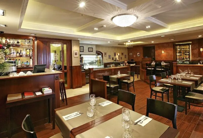Fotos del hotel Gold Hotel Budapest:  4