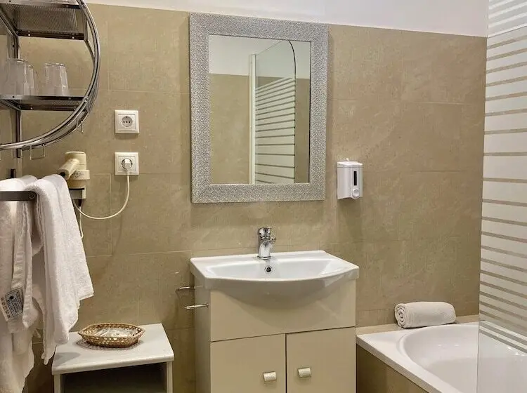 Fotos del hotel Gold Hotel Budapest:  7
