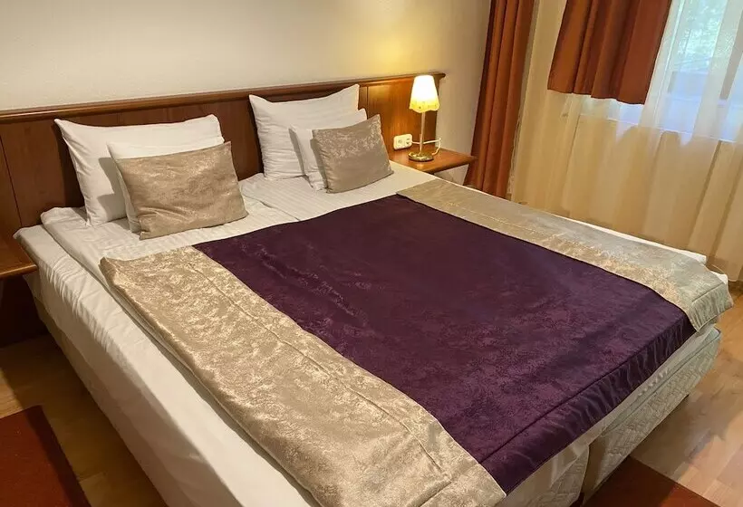 Fotos del hotel Gold Hotel Budapest:  68