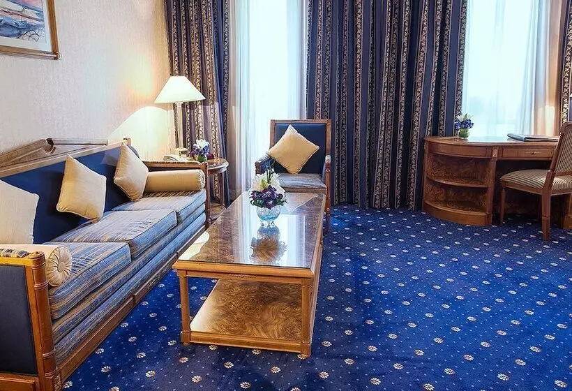 Fotos del hotel Capitol Hotel:  35
