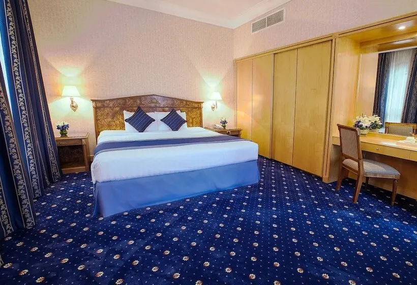 Fotos del hotel Capitol Hotel:  77