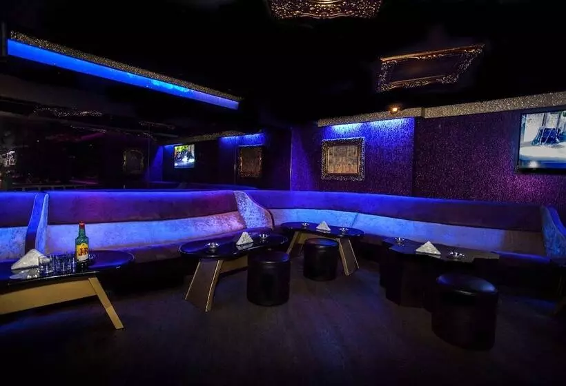 Fotos del hotel Capitol Hotel:  22