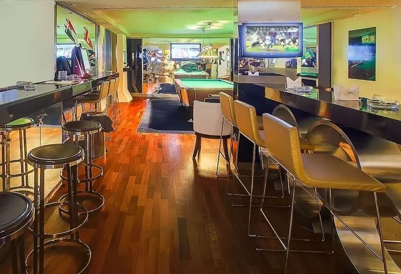 Fotos del hotel Capitol Hotel:  16