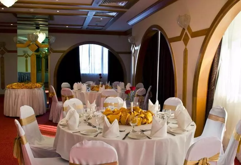 Fotos del hotel Holiday Inn Abu Dhabi Downtown, An Ihg:  11