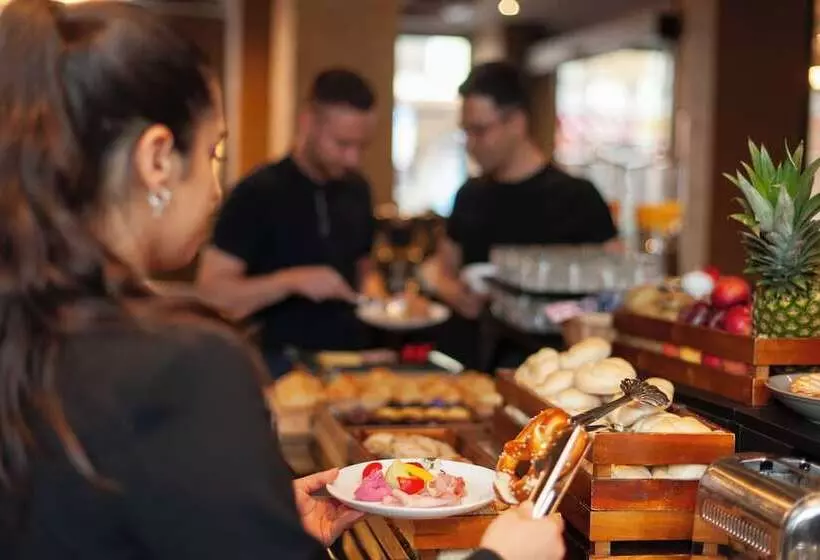 Fotos del hotel King's Hotel First Class:  24