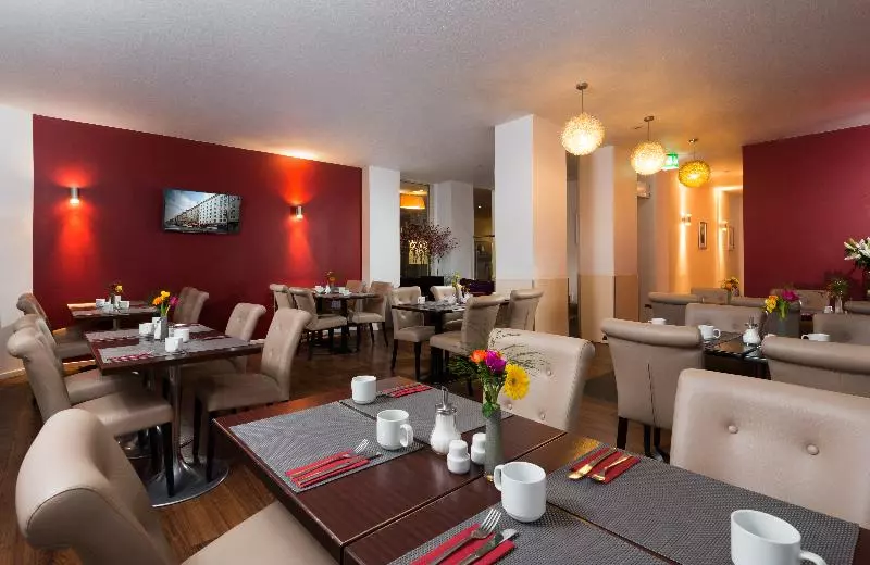 Fotos del hotel Leonardo Hotel Frankfurt City Center:  4