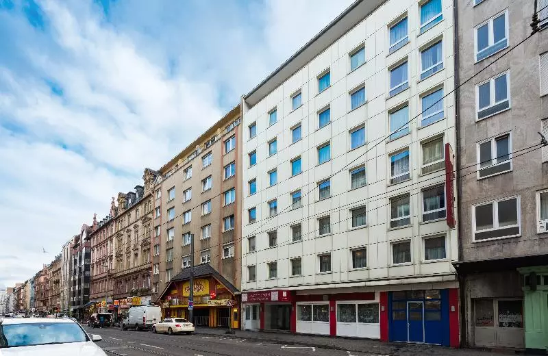 Leonardo Hotel Frankfurt City Center