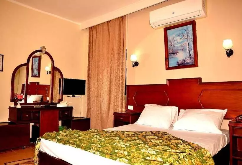 Fotos del hotel Sand Beach Resort:  2