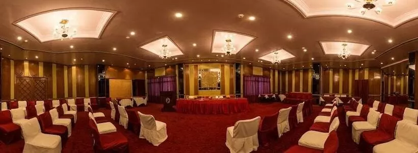 Fotos del hotel Jaipur Palace:  6