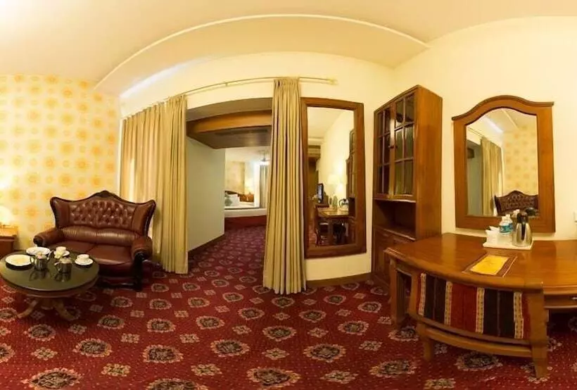 Fotos del hotel Jaipur Palace:  25