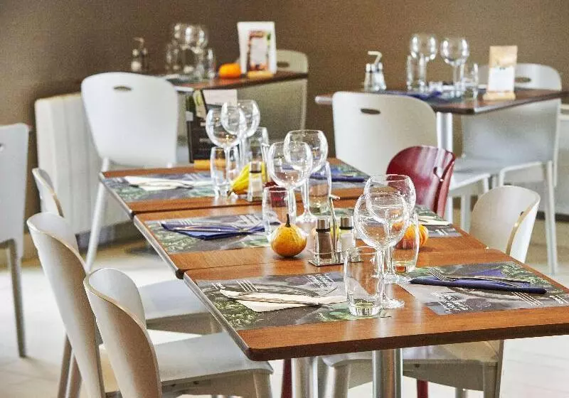 Fotos del hotel Campanile Dijon Nord  Toison D Or:  2