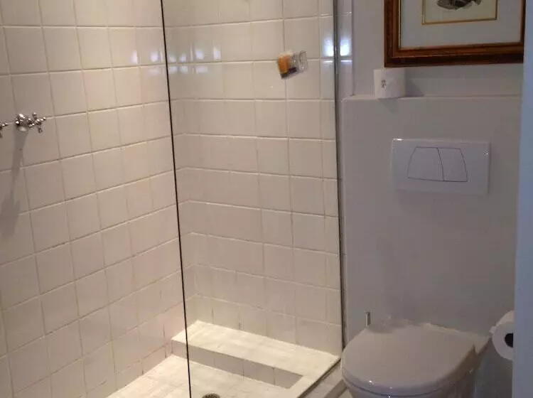 Fotos del hotel Tudor Hotel:  5