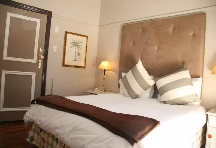 Fotos del hotel Tudor Hotel:  16