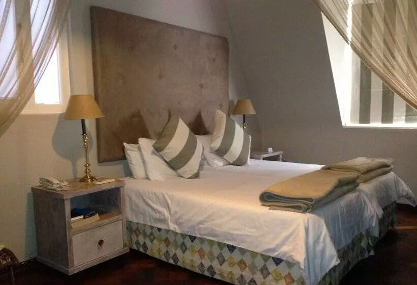 Fotos del hotel Tudor Hotel:  18