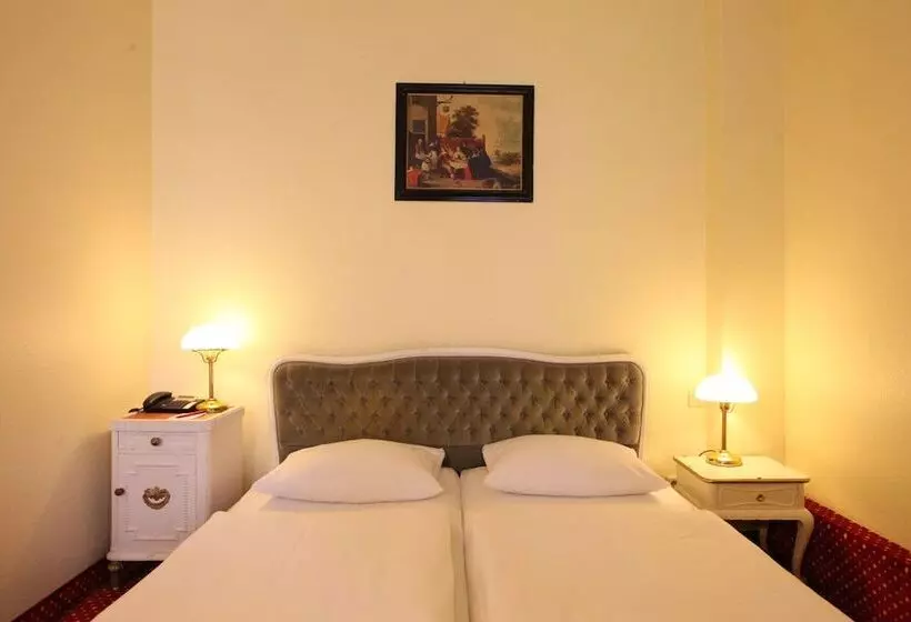 Fotos del hotel Azimut  Kurfuerstendamm Berlin:  24