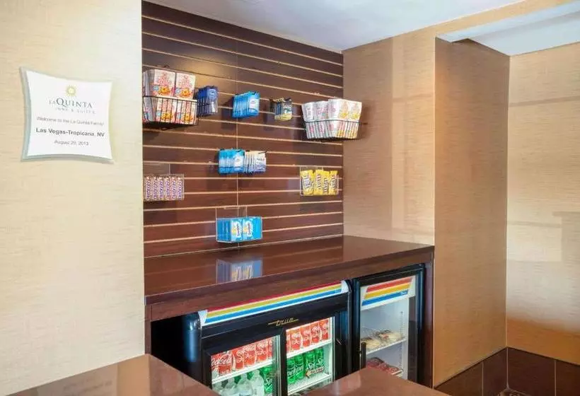 Fotos del hotel La Quinta Inn &amp; Suites By Wyndham Lv Tropicana Stadium:  9