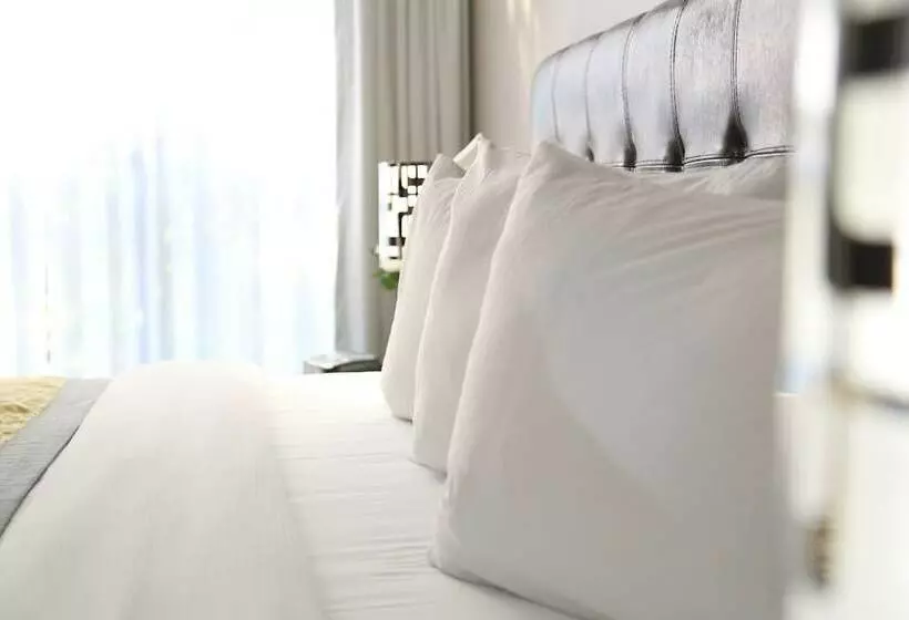 Fotos del hotel Edward  North York:  15