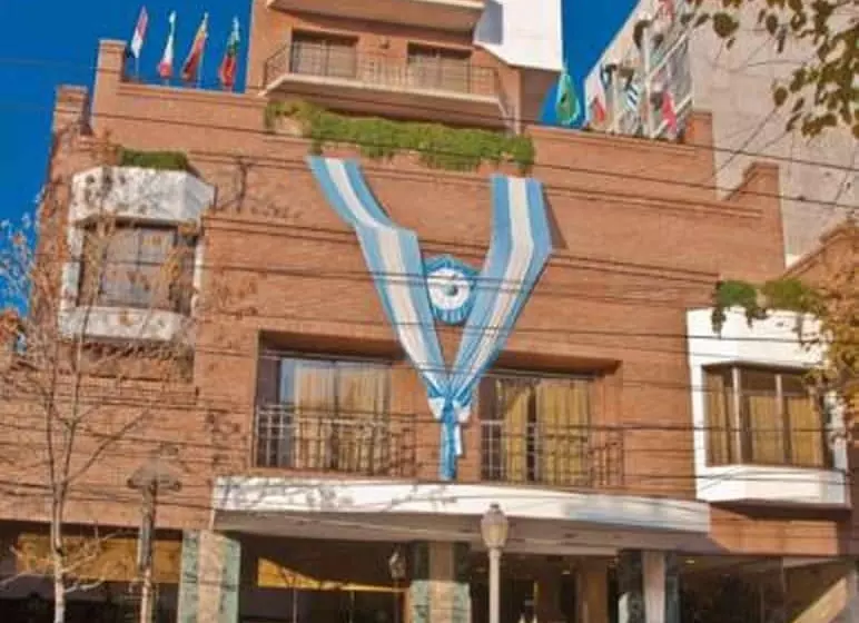 Reina Victoria Suites & Towers