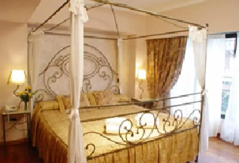 Fotos del hotel Reina Victoria Suites & Towers:  17