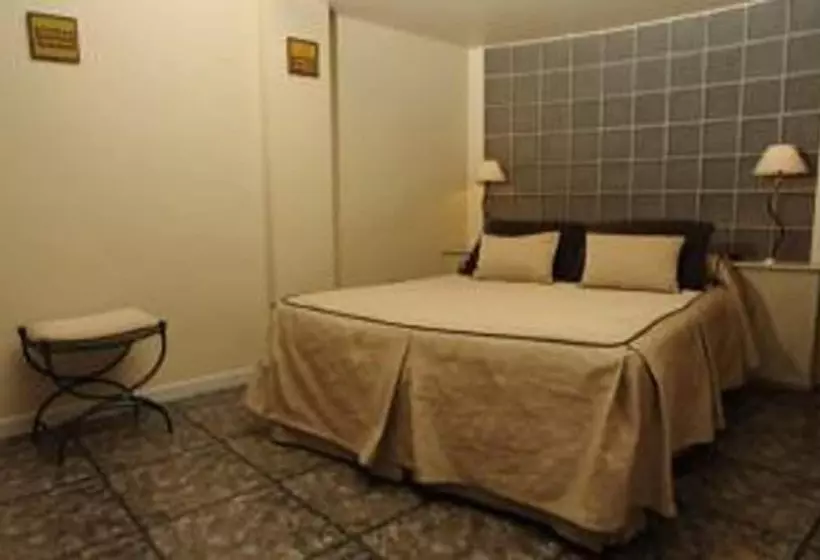 Fotos del hotel Reina Victoria Suites & Towers:  16