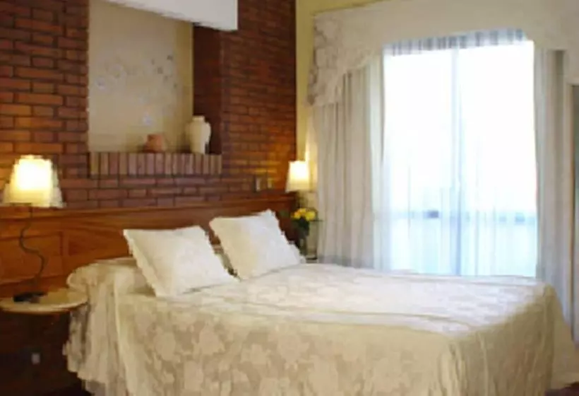 Fotos del hotel Reina Victoria Suites & Towers:  12