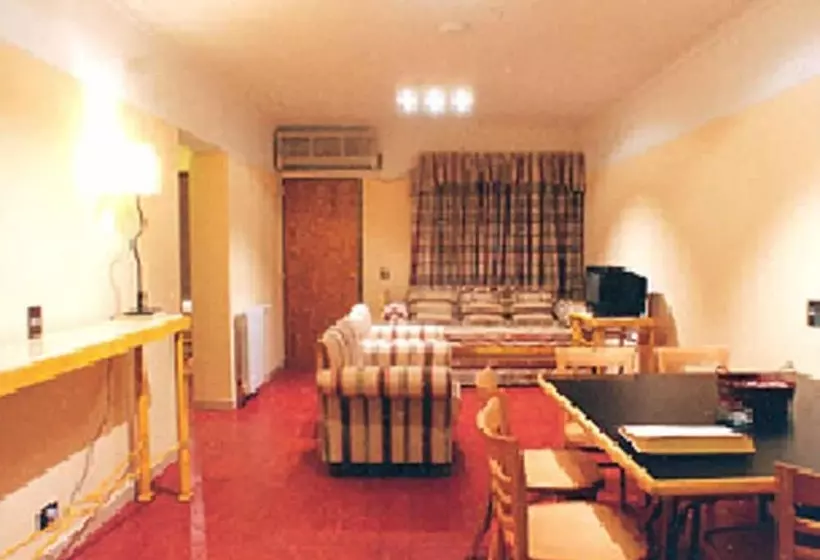 Fotos del hotel Reina Victoria Suites & Towers:  15