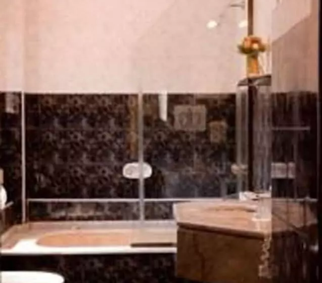 Fotos del hotel Reina Victoria Suites & Towers:  7