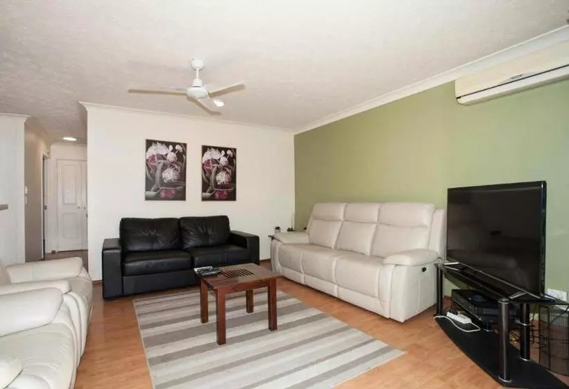 Fotos del hotel Surfers Tradewinds:  6