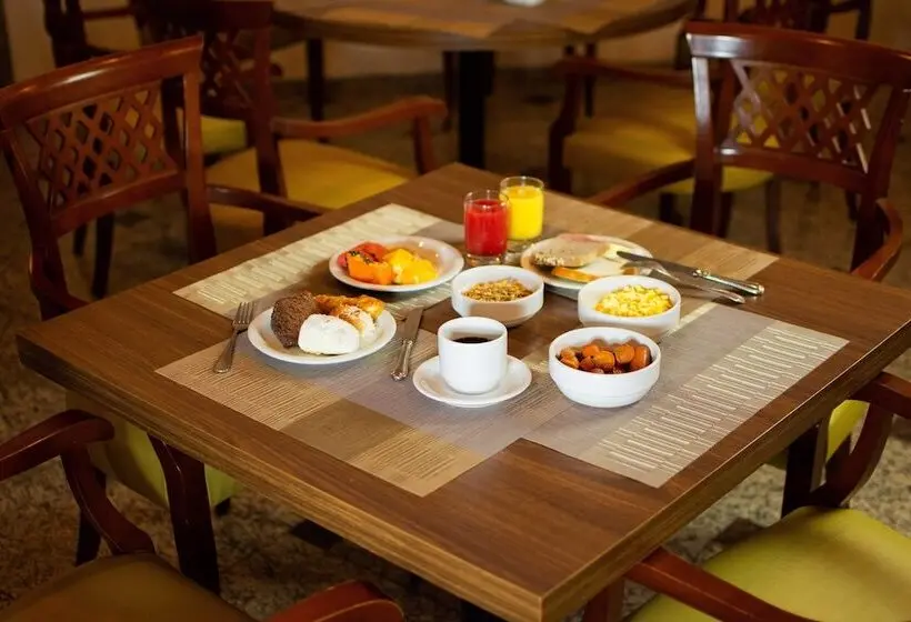 Fotos del hotel Golden Park Internacional Foz & Convenções:  28