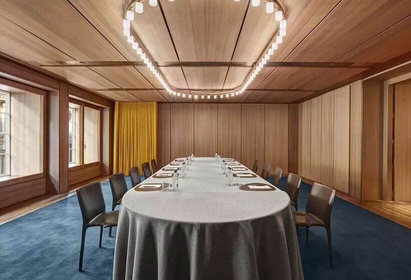 Fotos del hotel Cafe Royal:  7