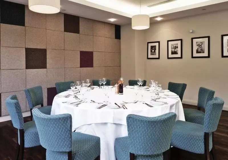 Fotos del hotel Millennium & Copthorne Hotels At Chelsea Football Club:  9