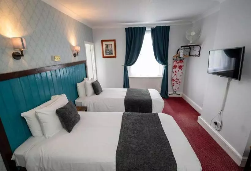 Fotos del hotel Rising Sun Hotel By Greene King Inns:  6