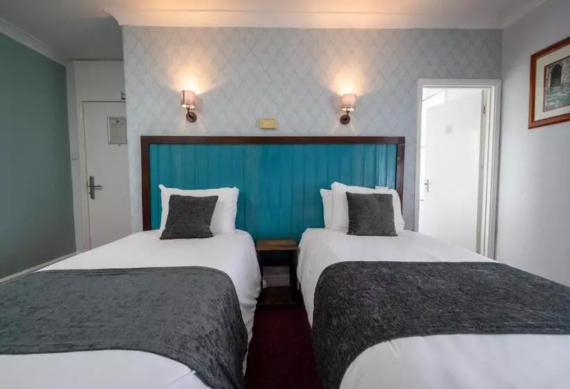 Fotos del hotel Rising Sun Hotel By Greene King Inns:  4