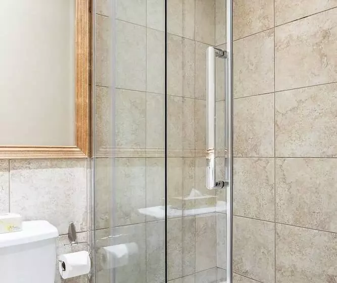 Fotos del hotel L'Ermitage:  2