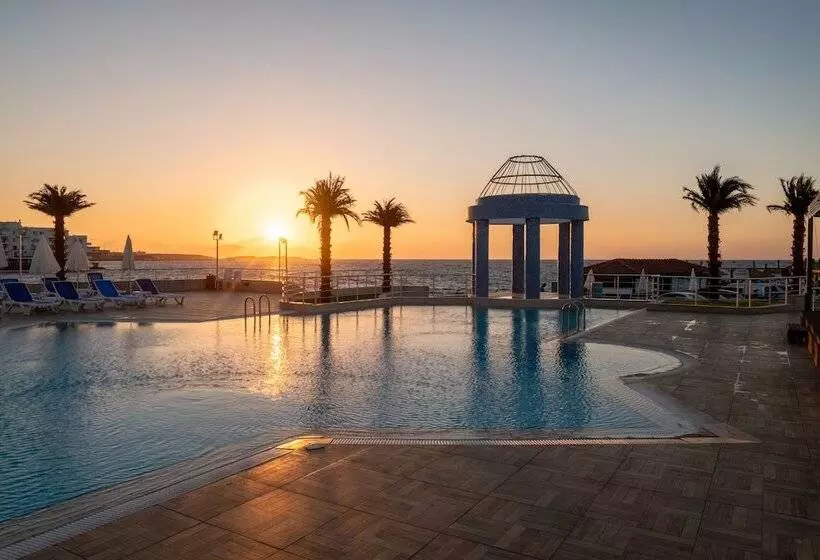 Fotos del hotel Dome Hotel:  2