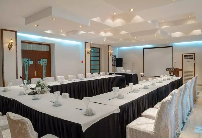 Fotos del hotel Dome Hotel:  5