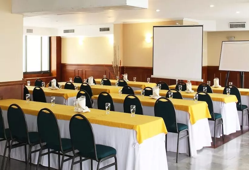 Fotos del hotel Torre De Cali Plaza:  4