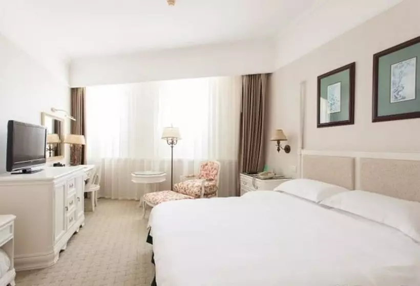 Fotos del hotel Golden Coast Lawton:  16