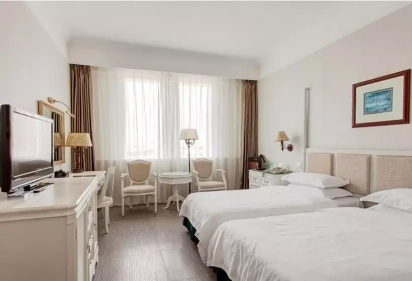 Fotos del hotel Golden Coast Lawton:  20