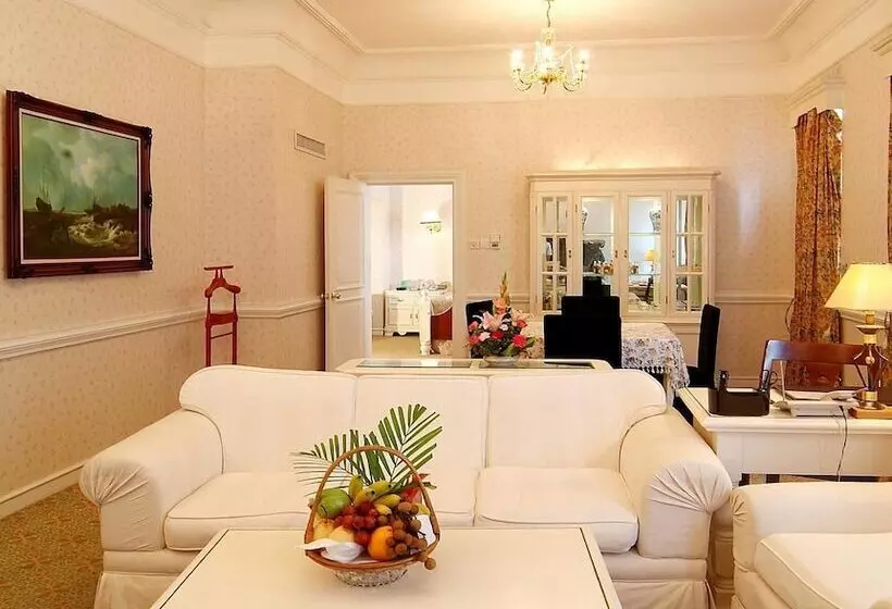 Fotos del hotel Golden Coast Lawton:  22