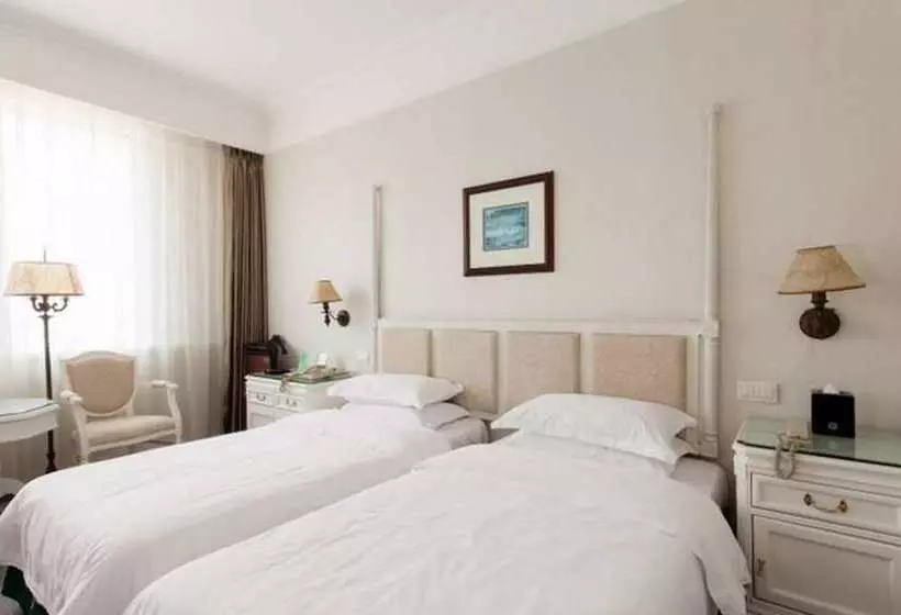 Fotos del hotel Golden Coast Lawton:  17