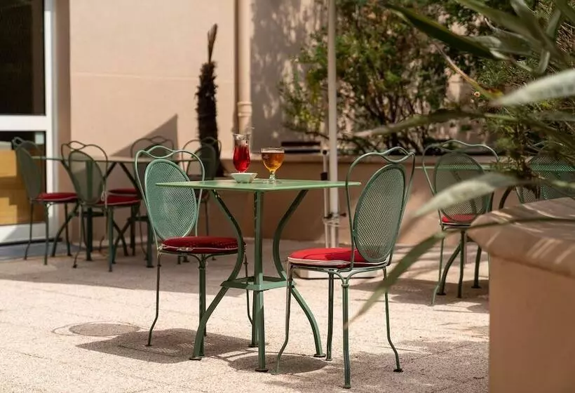 Fotos del hotel Easy Nice Palais Des Congrès – Old Town:  12