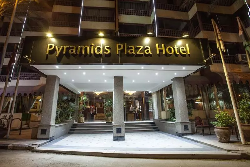 Pyramids Plaza Hotel