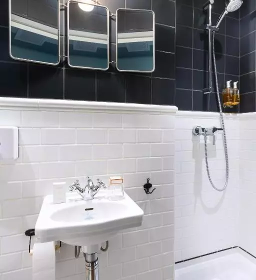 Fotos del hotel Hôtel Silky By Happyculture:  17