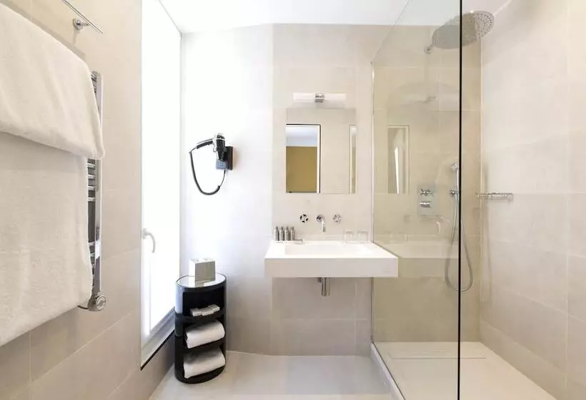 Fotos del hotel Hôtel Mathis Elysées:  4