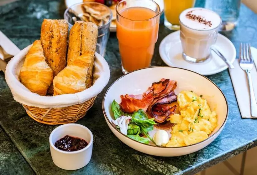 Fotos del hotel Hôtel Mathis Elysées:  14